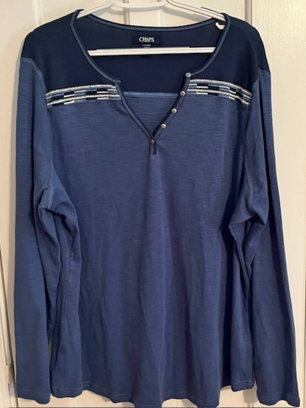 CHAPS DENIM WOMEN'S BLUE LS HENLEY T-SHIRT, WESTERN FLAIR, 2X; NEW WITH TAGS